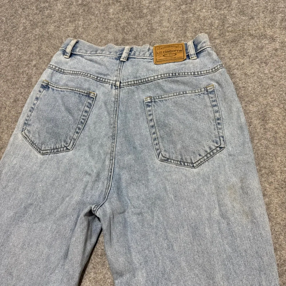 Vintage Liz Claiborne Lizwear Light Wash Tapered Jeans 27x28 Made in Israel